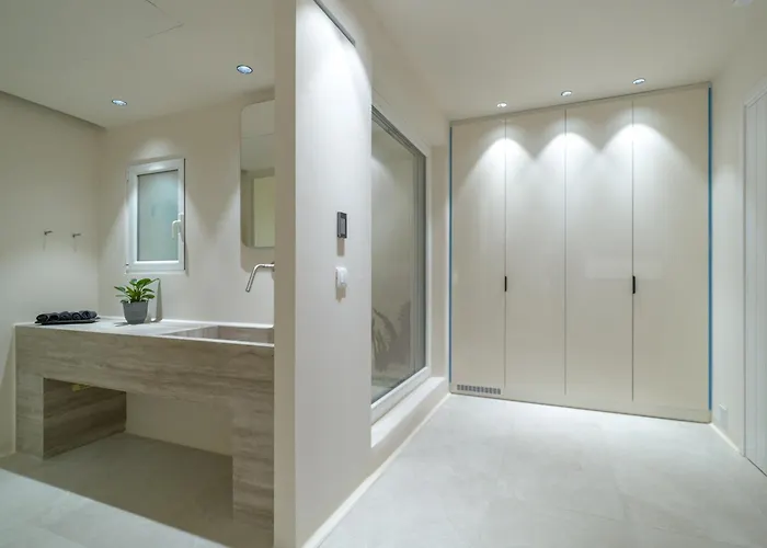 Vezo Mykonos 4* Tourlos